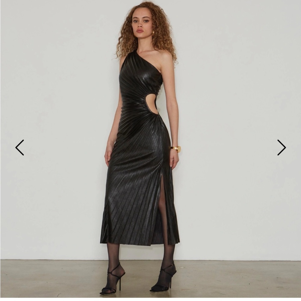 NWT Delfi Solie Black One-Shoulder Midi Dress Size Small